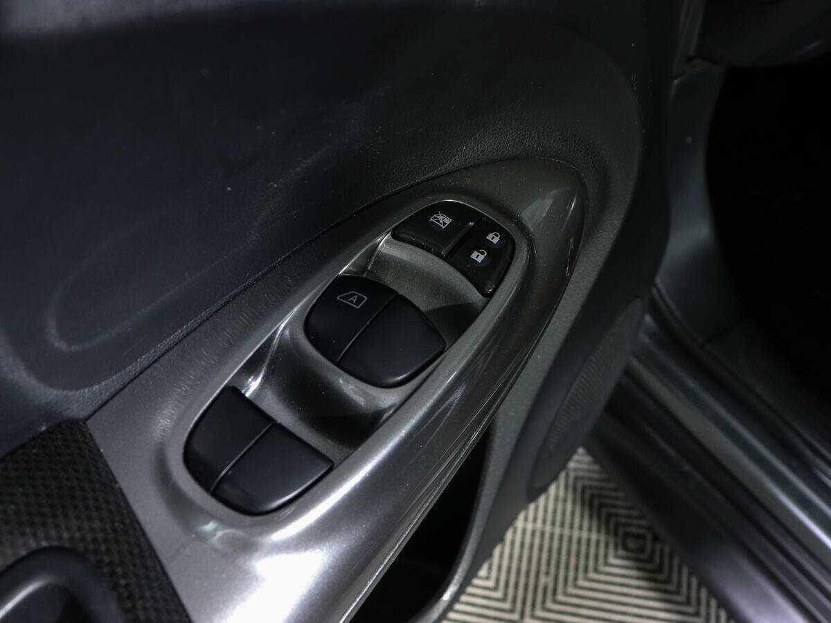 Б/У Ниссан Жук 2014 года. Фото: #12