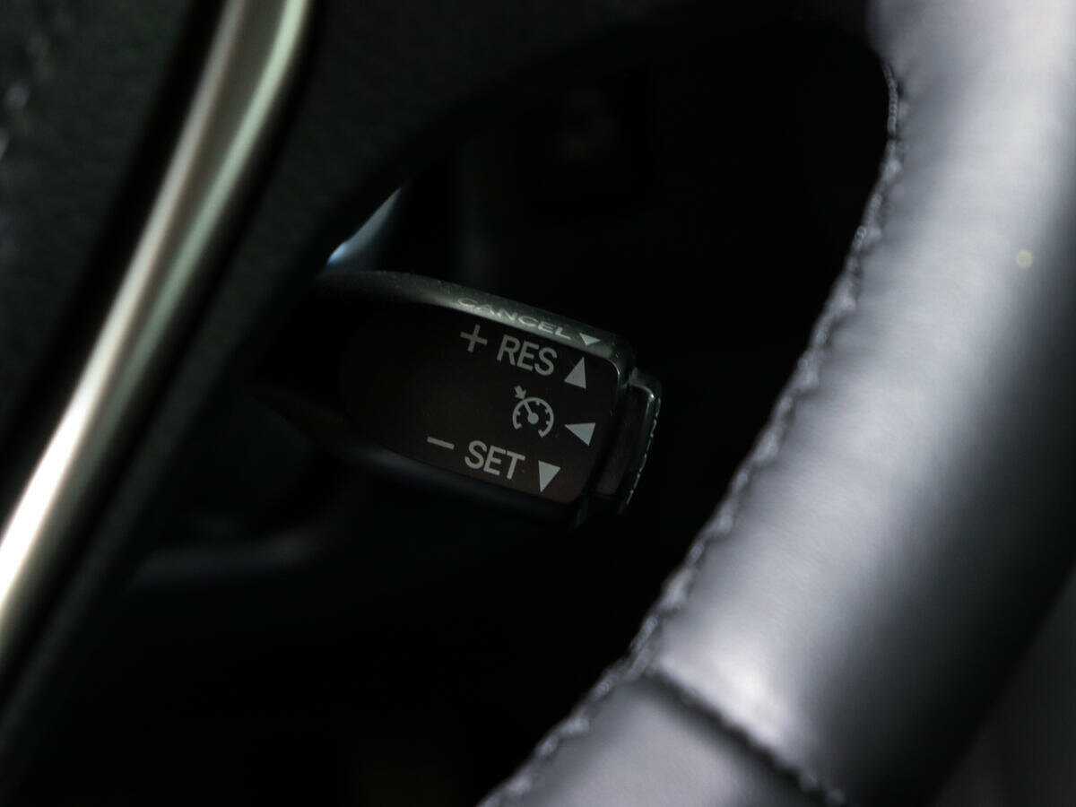 Б/У Тойота Рав4 2015 года. Фото: #18