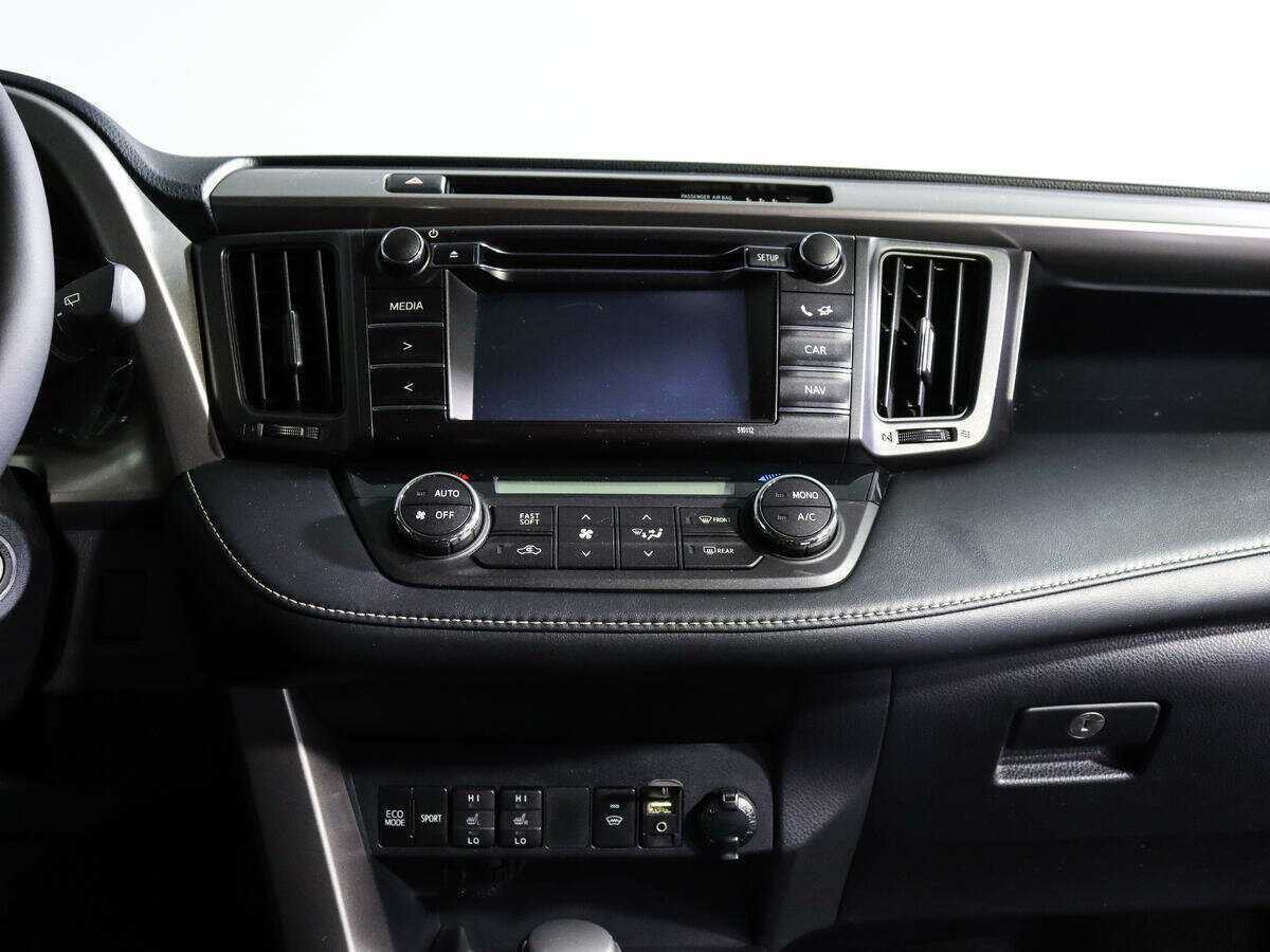 Б/У Тойота Рав4 2016 года. Фото: #12