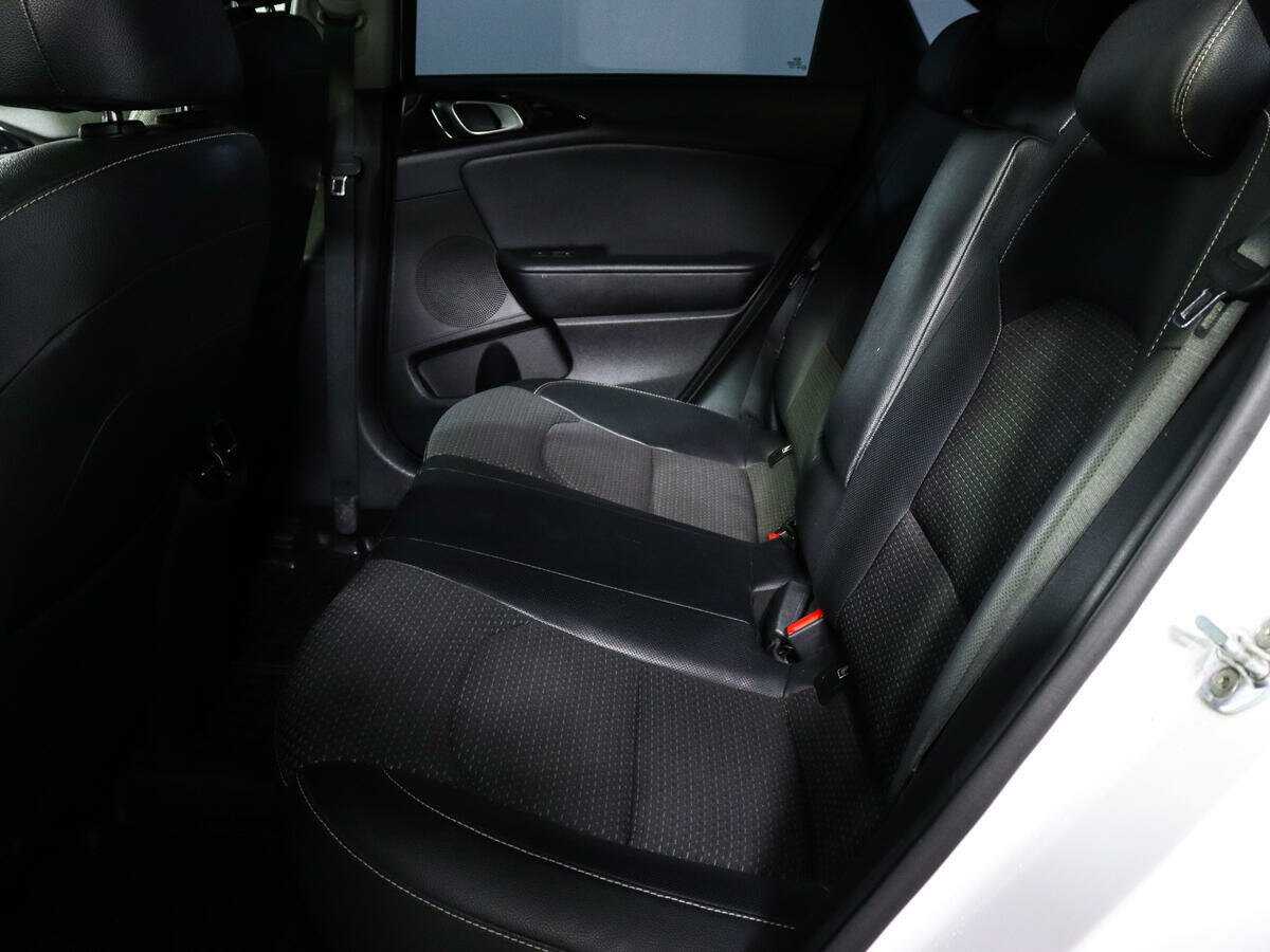 Б/У Киа Сид 2018 года. Фото: #9