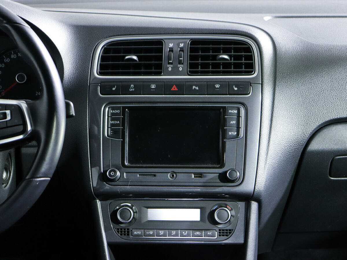 Б/У Фольксваген Поло 2019 года. Фото: #12