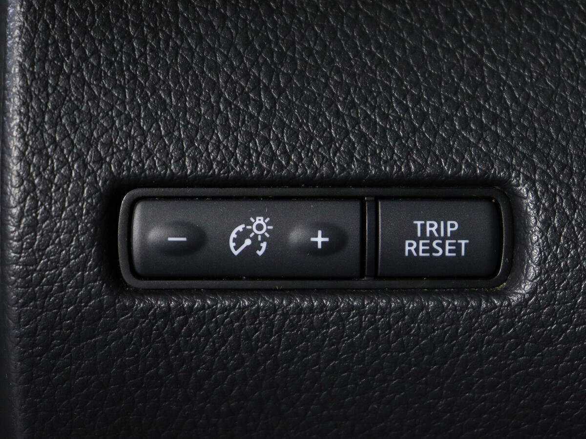 Б/У Ниссан Икс-Трейл 2018 года. Фото: #17