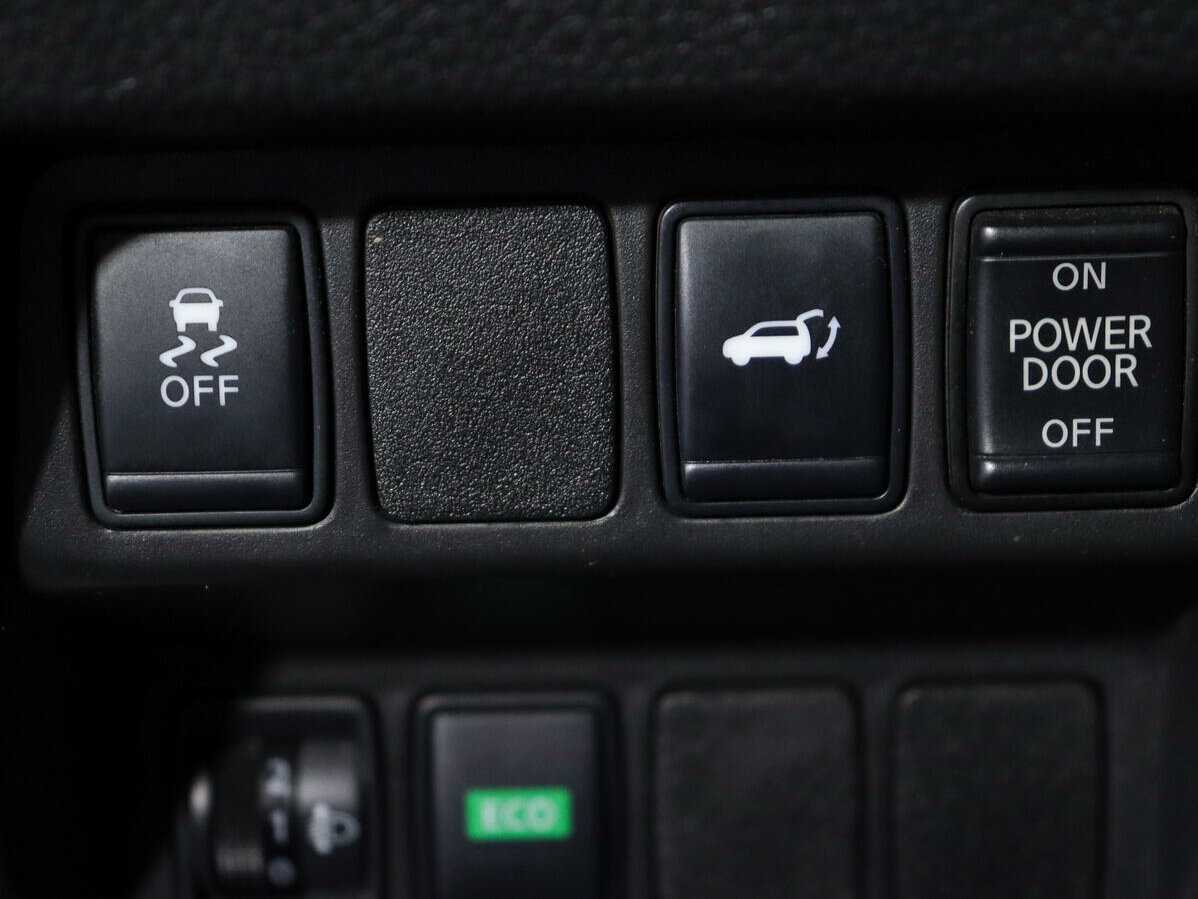 Б/У Ниссан Икс-Трейл 2018 года. Фото: #18