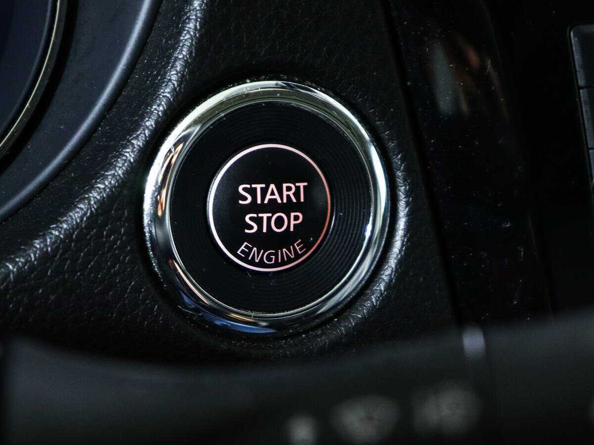 Б/У Ниссан Икс-Трейл 2015 года. Фото: #16