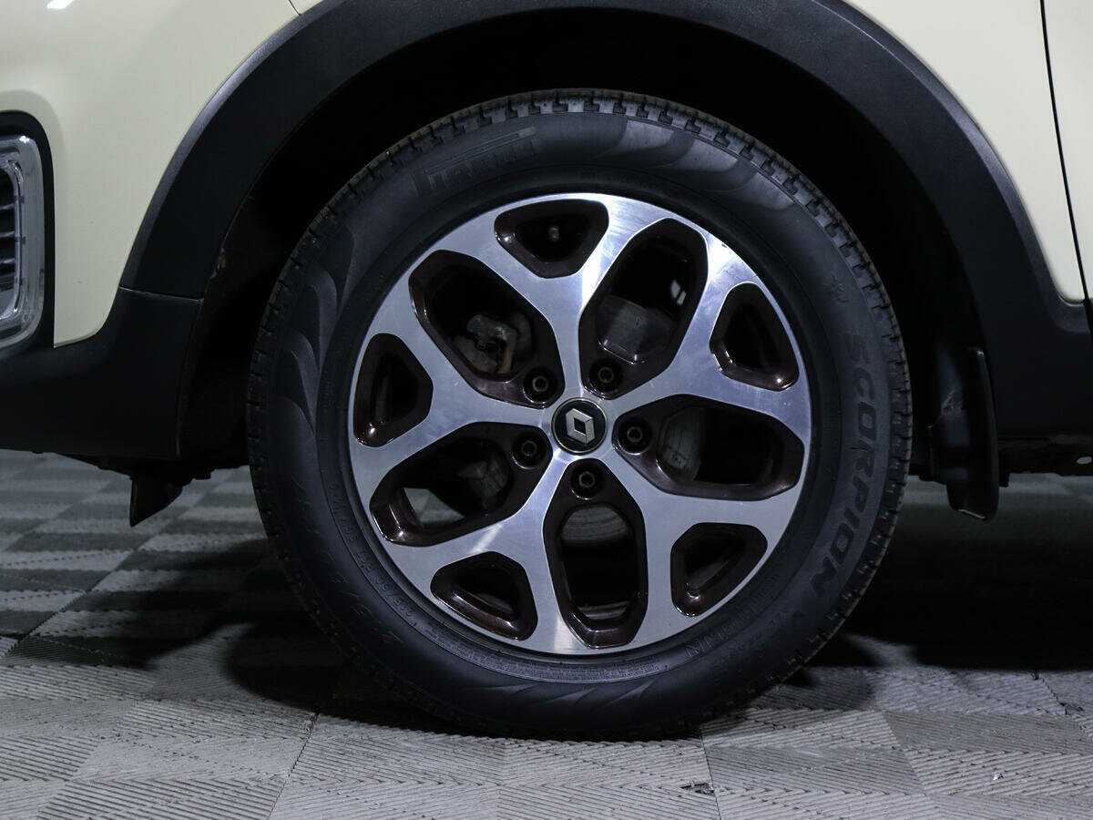 Renault Kaptur 2018 года с пробегом. Фото: #13