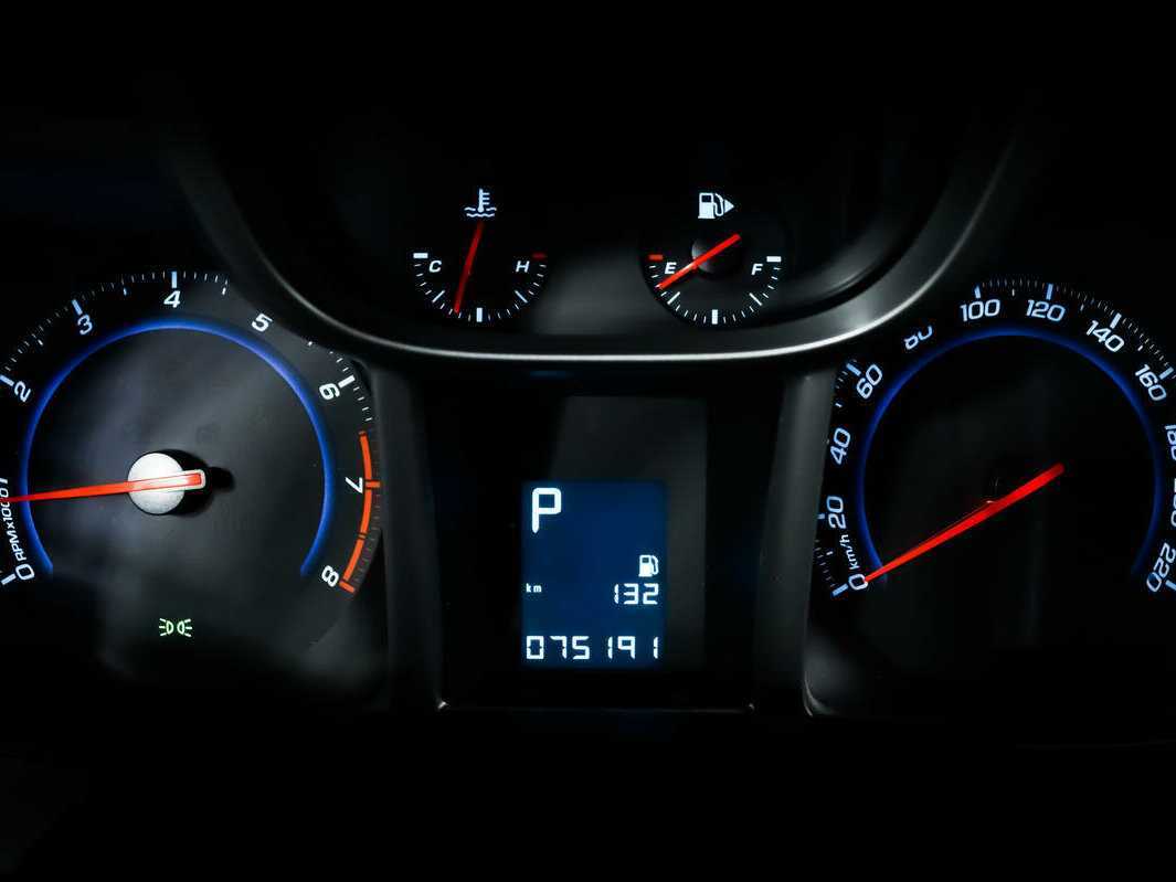 Б/У Шевроле Орландо 2013 года. Фото: #9