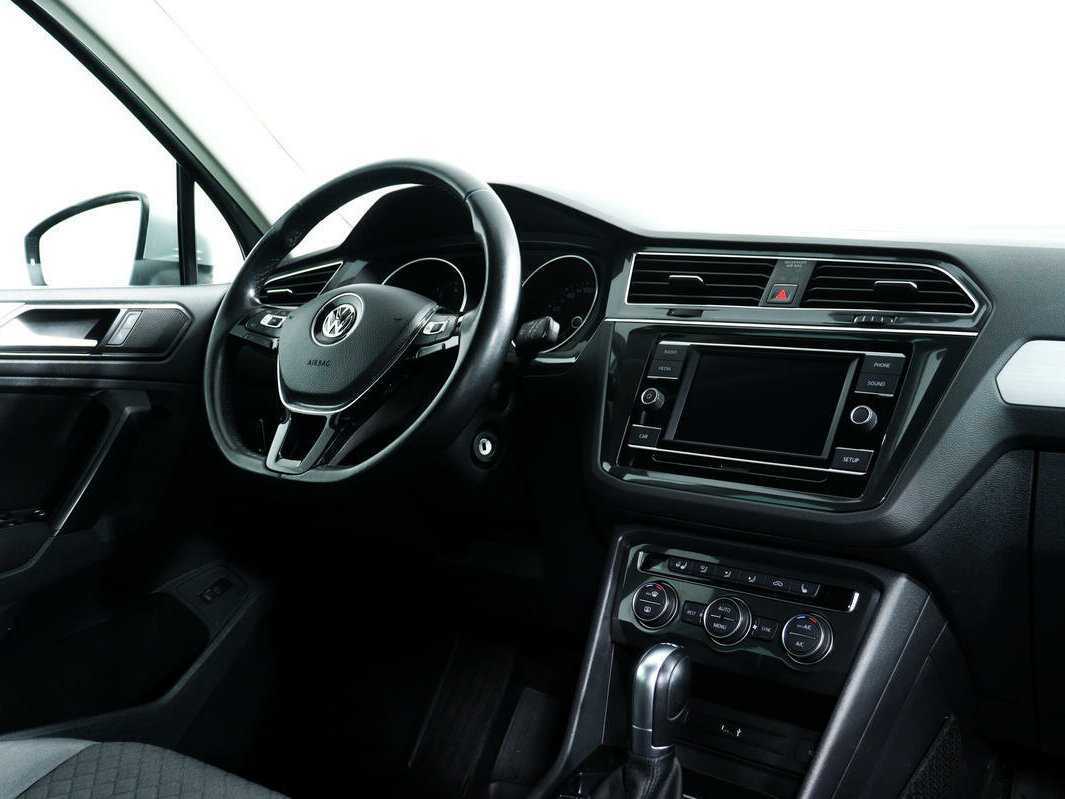 Б/У Фольксваген Тигуан 2017 года. Фото: #8