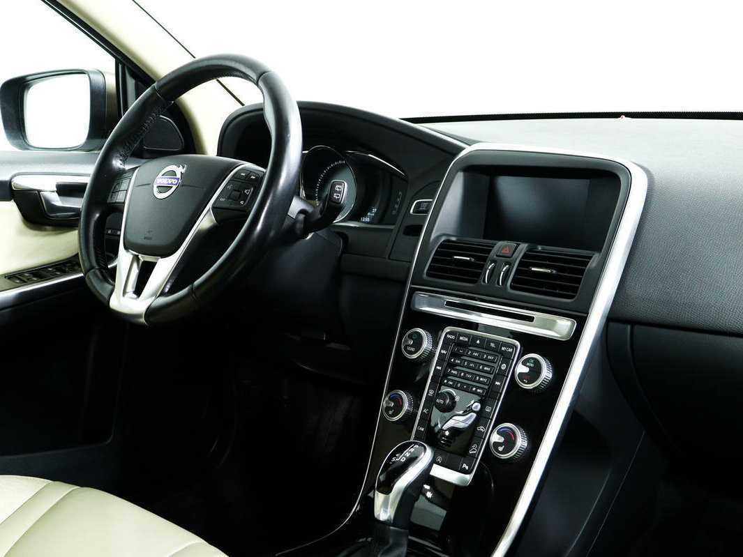 Volvo XC60 2017 года с пробегом. Фото: #8
