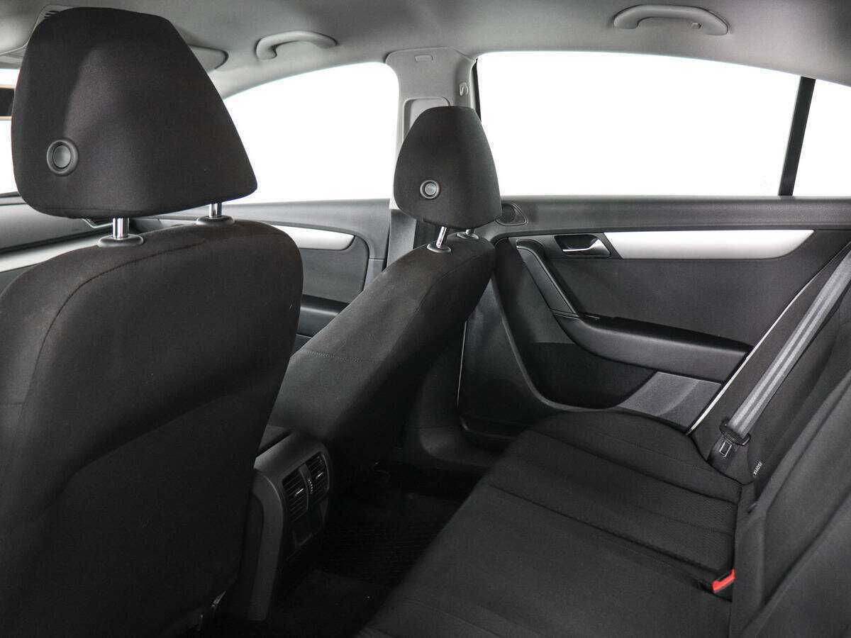 Volkswagen Passat 2014 года с пробегом. Фото: #11