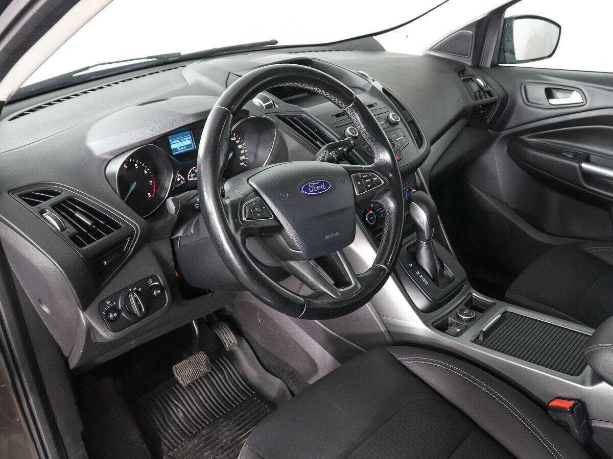 Ford Kuga 2017 года с пробегом. Фото: #8