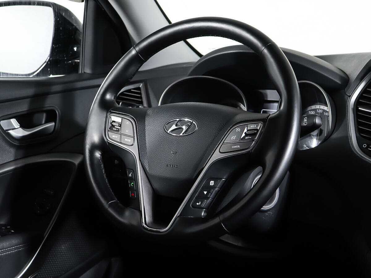 Б/У Хендай Санта Фе 2016 года. Фото: #14