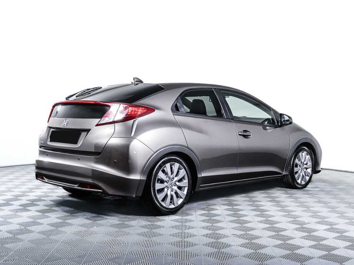 Б/У Хонда Цивик 2013 года. Фото: #4