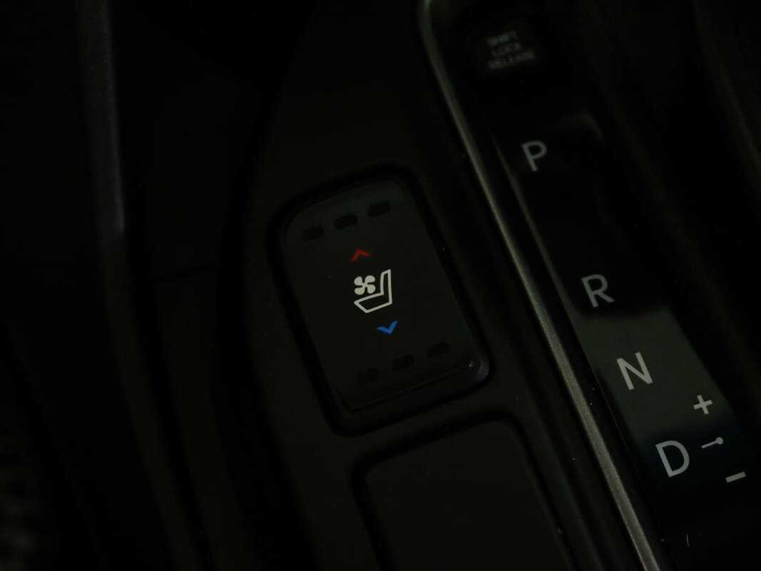 Б/У Хендай Санта Фе 2013 года. Фото: #23