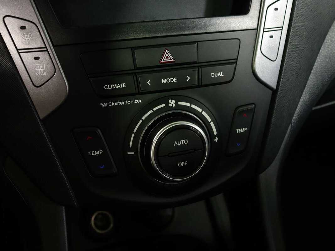 Б/У Хендай Санта Фе 2013 года. Фото: #24