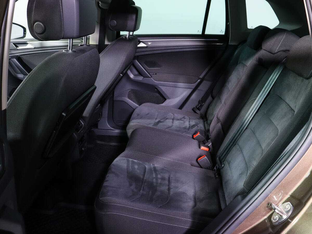 Б/У Фольксваген Тигуан 2017 года. Фото: #9