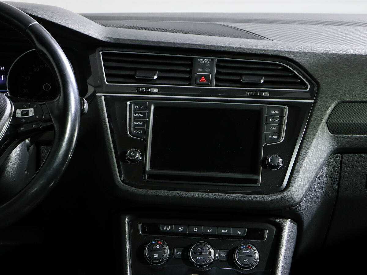 Б/У Фольксваген Тигуан 2017 года. Фото: #12