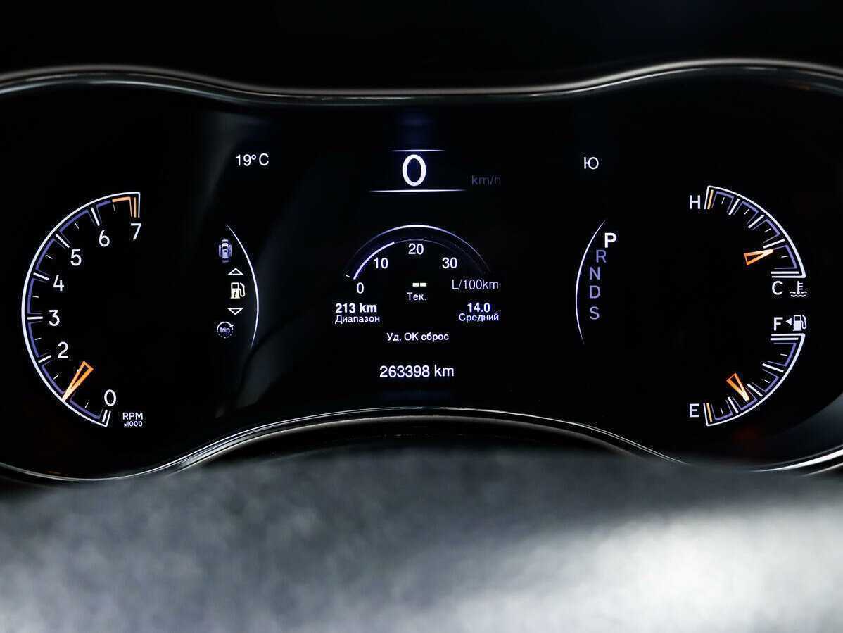 Jeep Grand Cherokee 2013 года с пробегом. Фото: #9