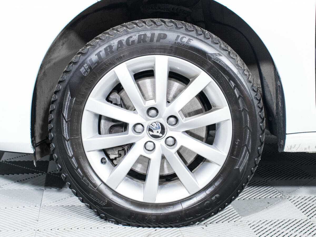 Б/У Шкода Рапид 2021 года. Фото: #16