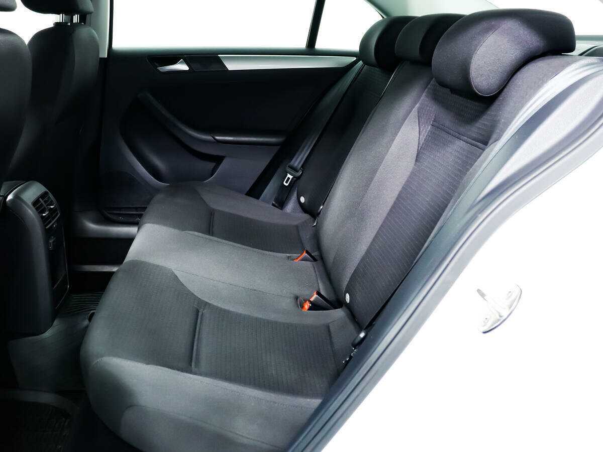 Б/У Фольксваген Джетта 2016 года. Фото: #9