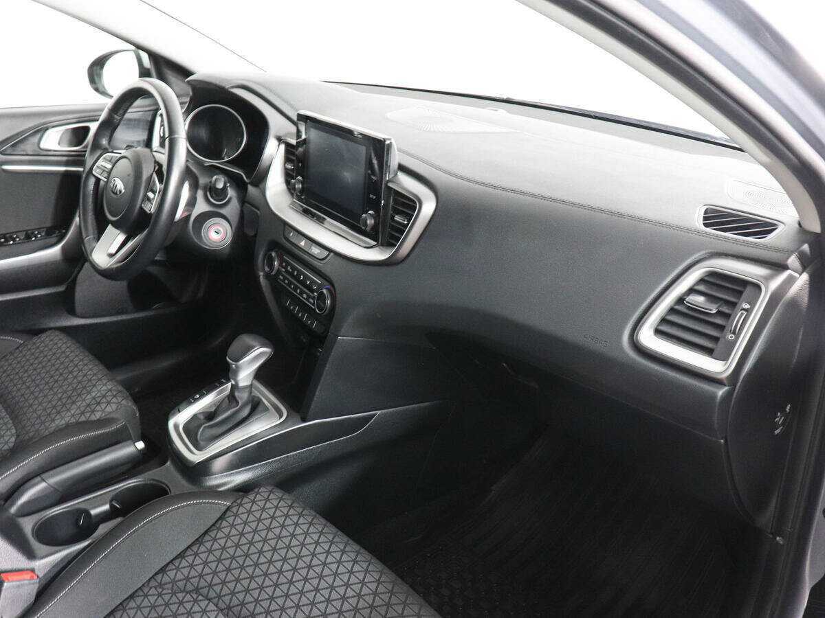 Kia Ceed 2021 года с пробегом. Фото: #9