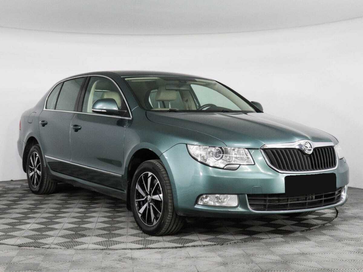 Skoda Superb 2012 года с пробегом. Фото: #2