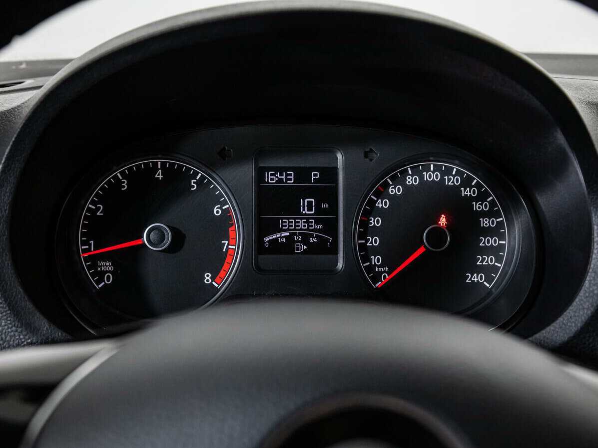 Б/У Фольксваген Поло 2016 года. Фото: #11