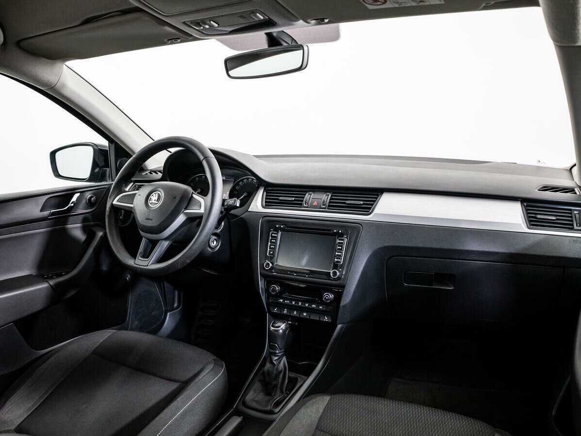 Б/У Шкода Рапид 2016 года. Фото: #6