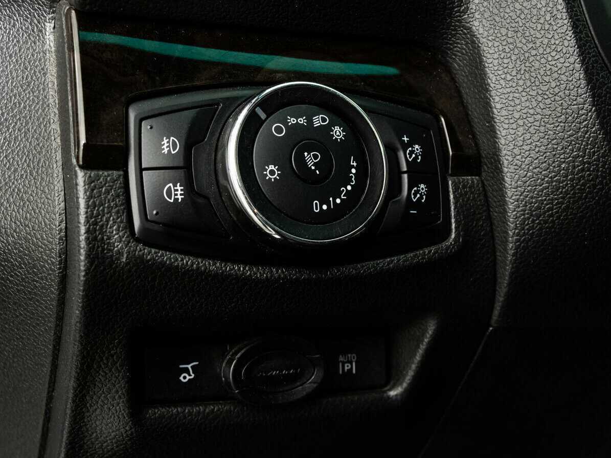 Ford Explorer 2014 года с пробегом. Фото: #15