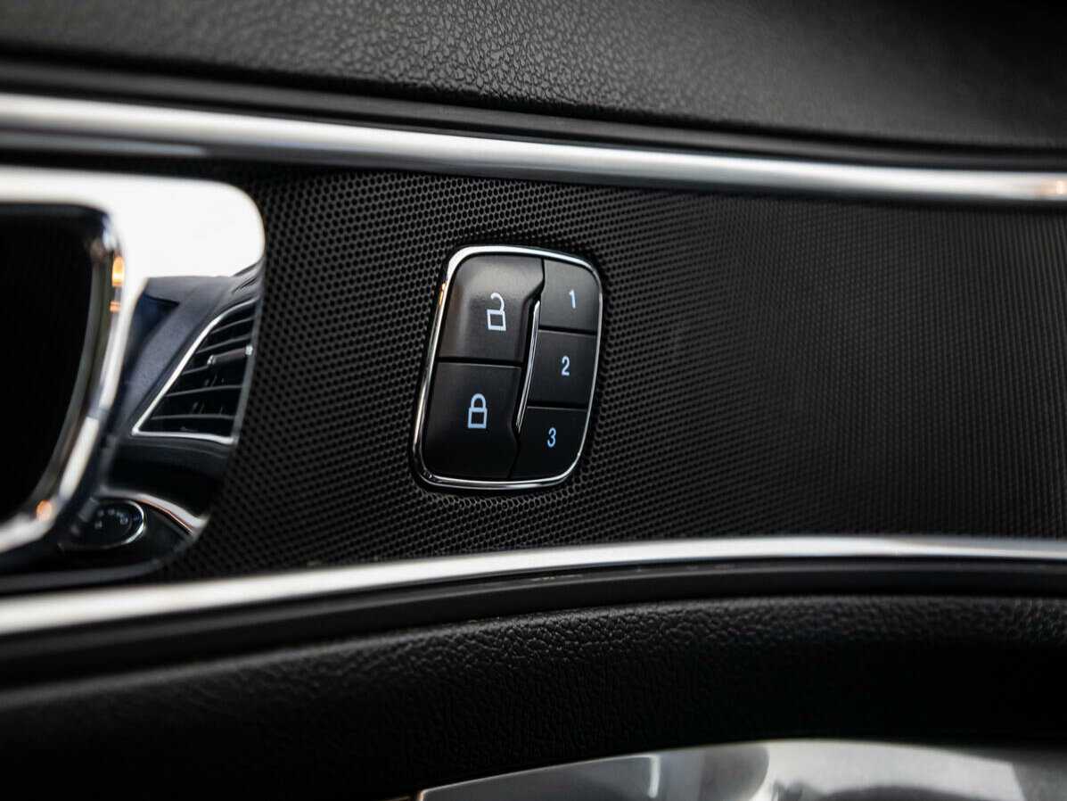 Ford Explorer 2016 года с пробегом. Фото: #16