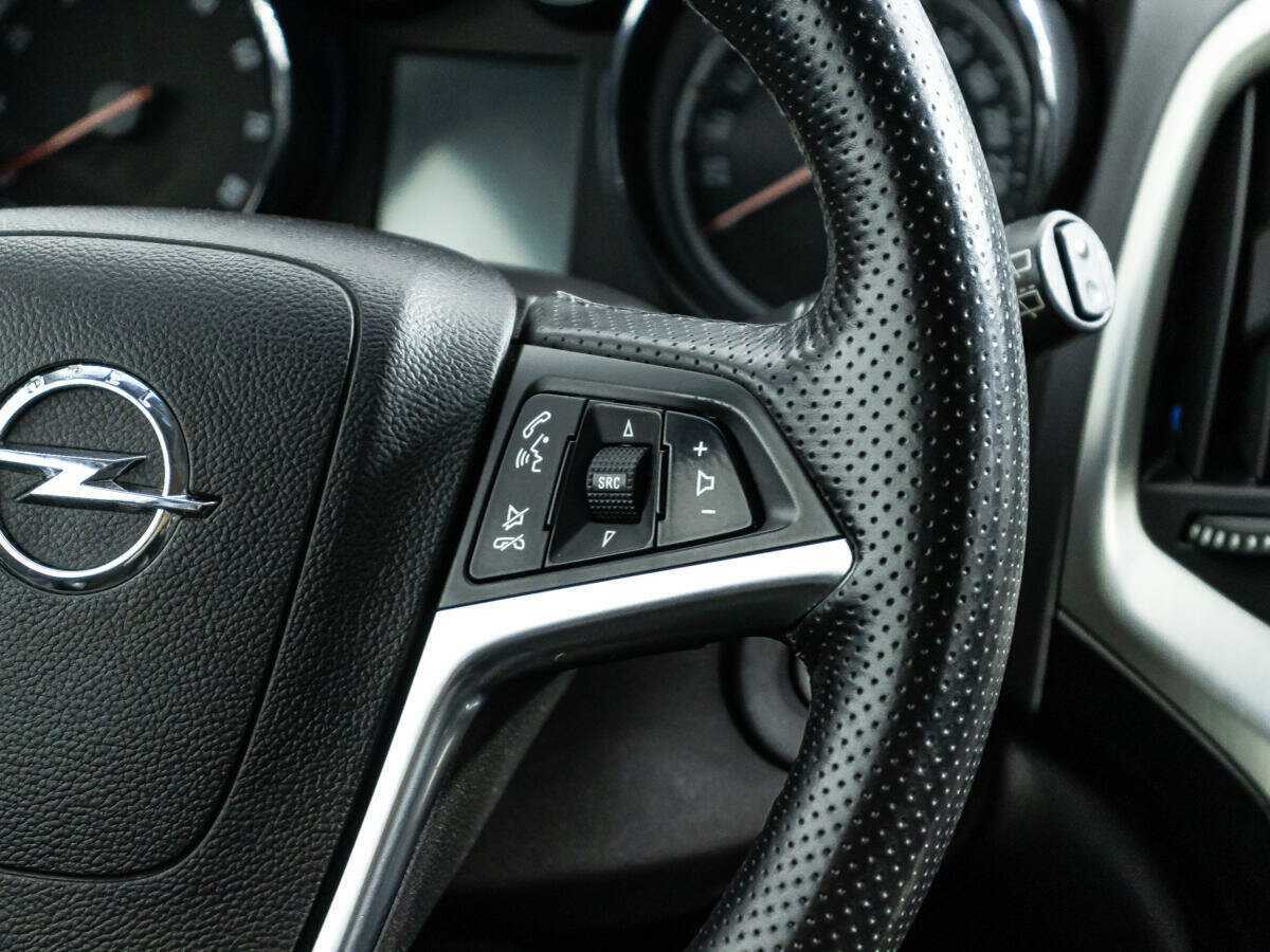 Б/У Опель Астра 2012 года. Фото: #17