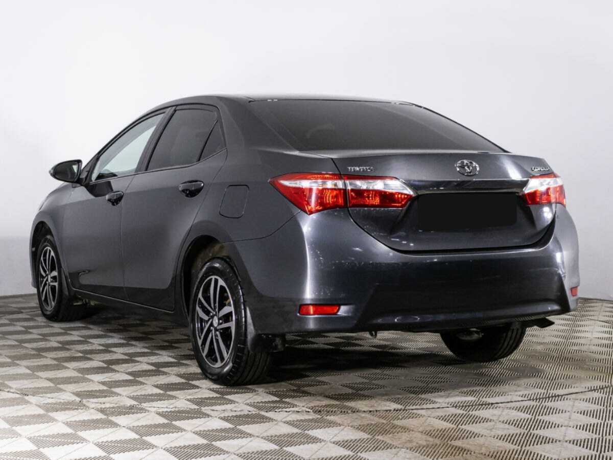 Б/У Тойота Королла 2015 года. Фото: #6