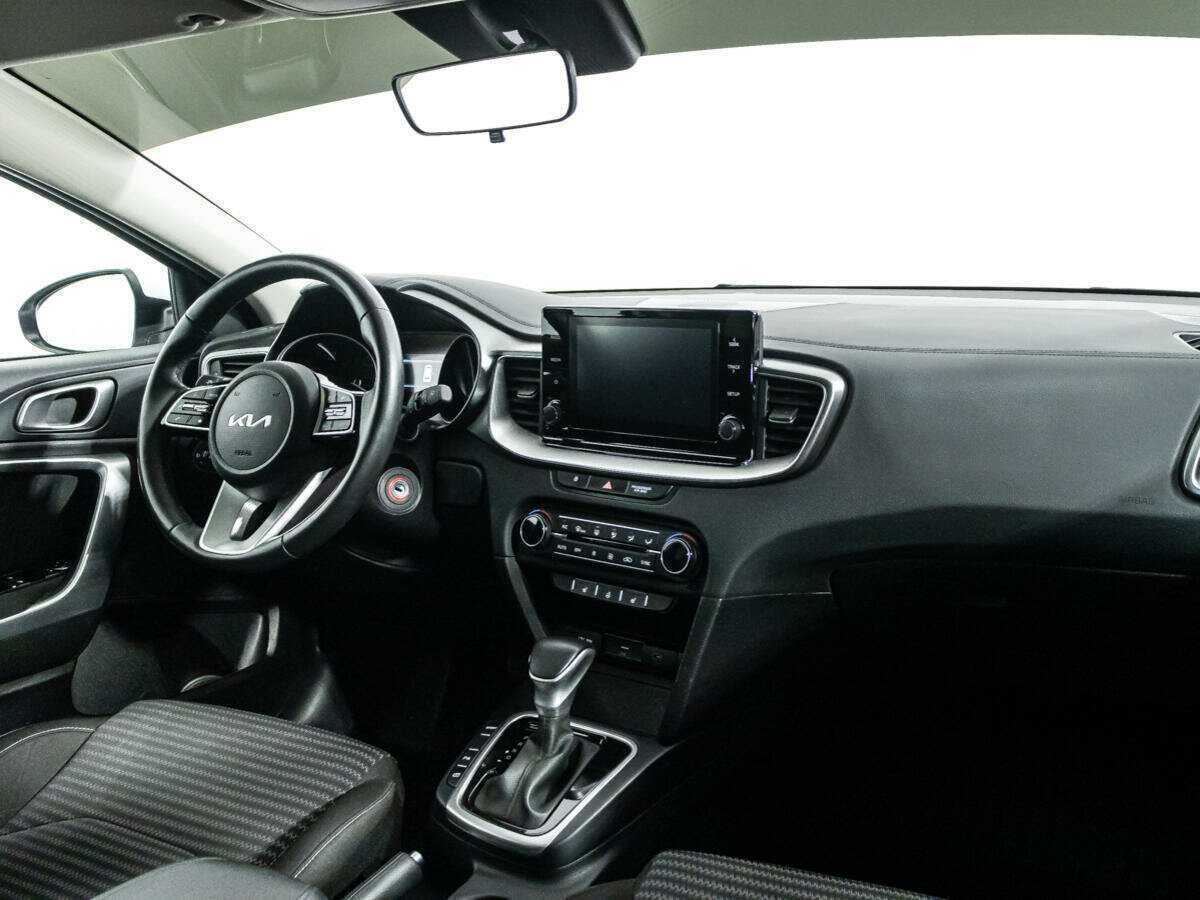 Б/У Киа Сид 2023 года. Фото: #8