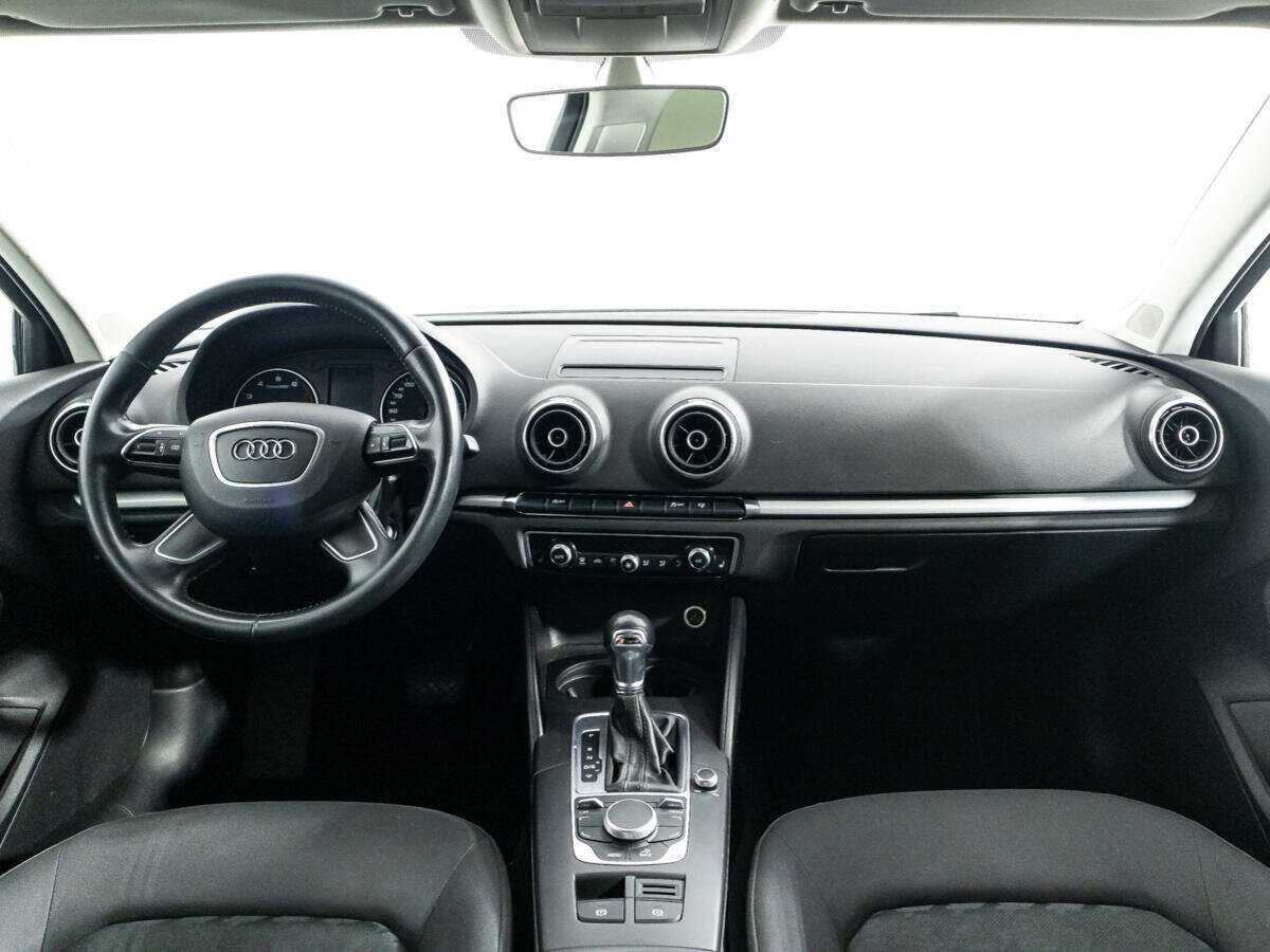 Audi A3 2015 года с пробегом. Фото: #12