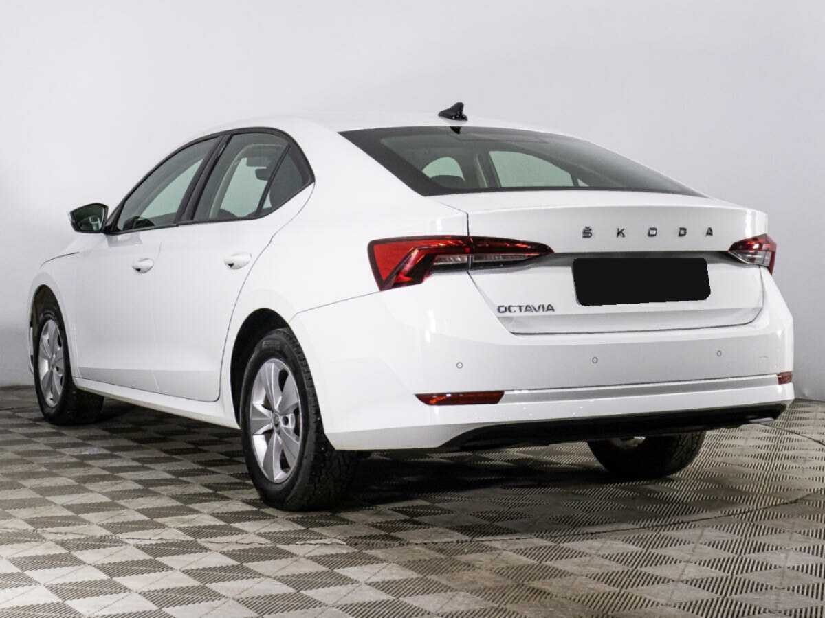 Б/У Шкода Октавия 2021 года. Фото: #5