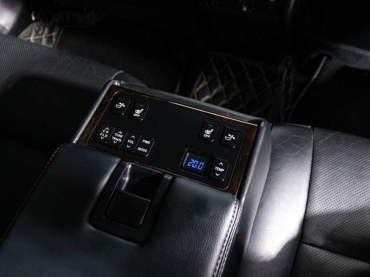 Б/У Тойота Камри 2017 года. Фото: #20