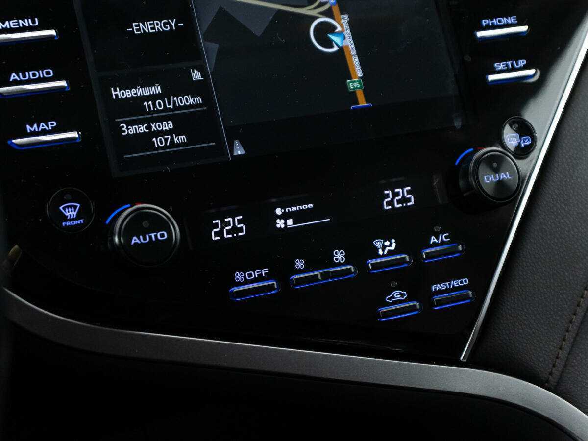 Б/У Тойота Камри 2018 года. Фото: #16