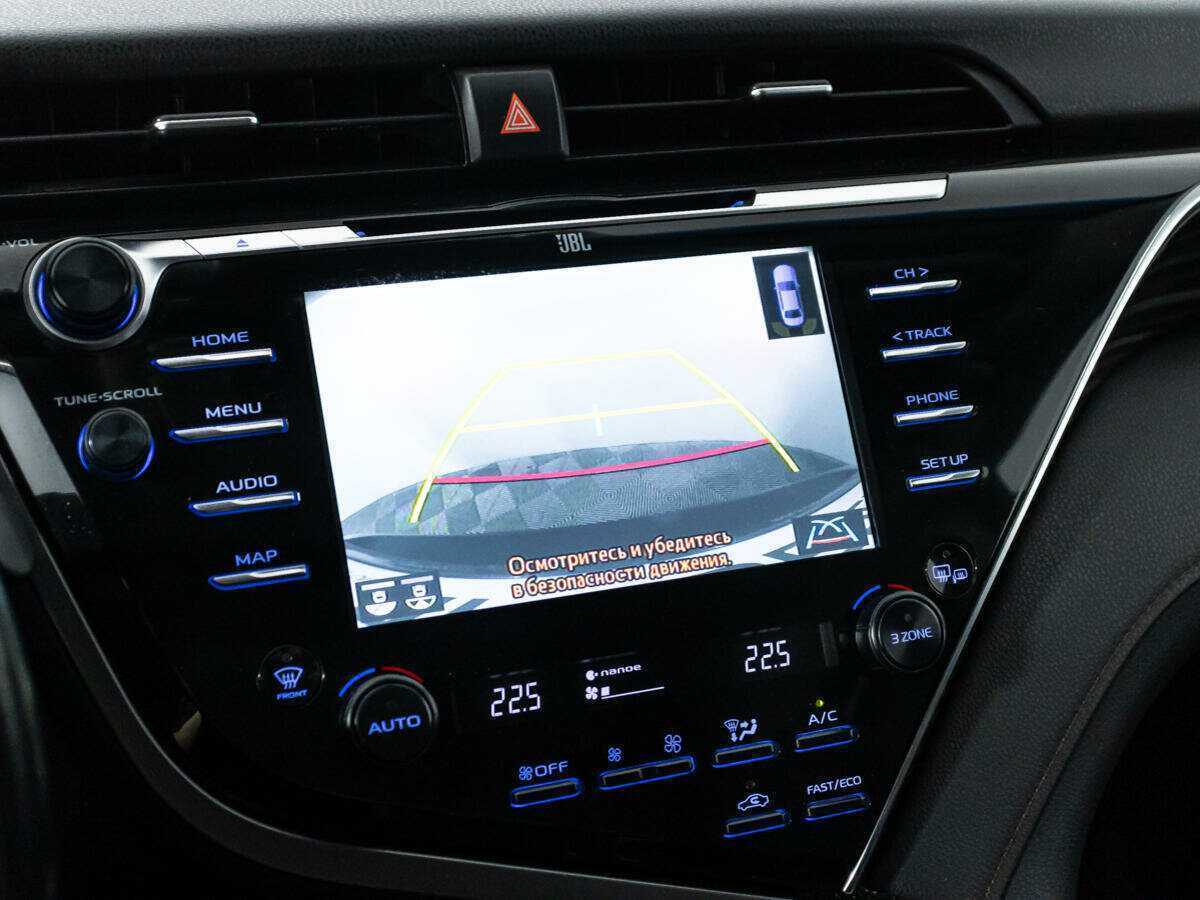 Toyota Camry 2018 года с пробегом. Фото: #16