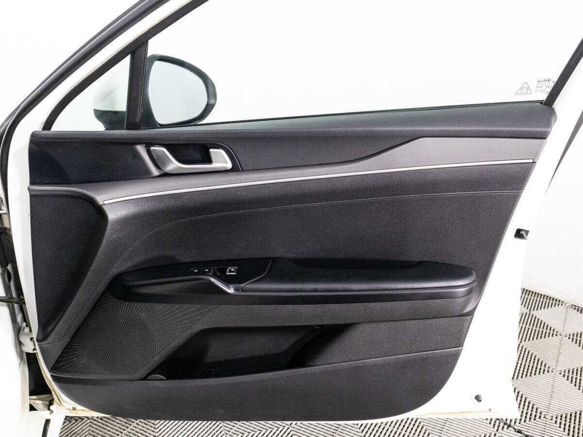 Б/У Киа К5 2020 года. Фото: #23