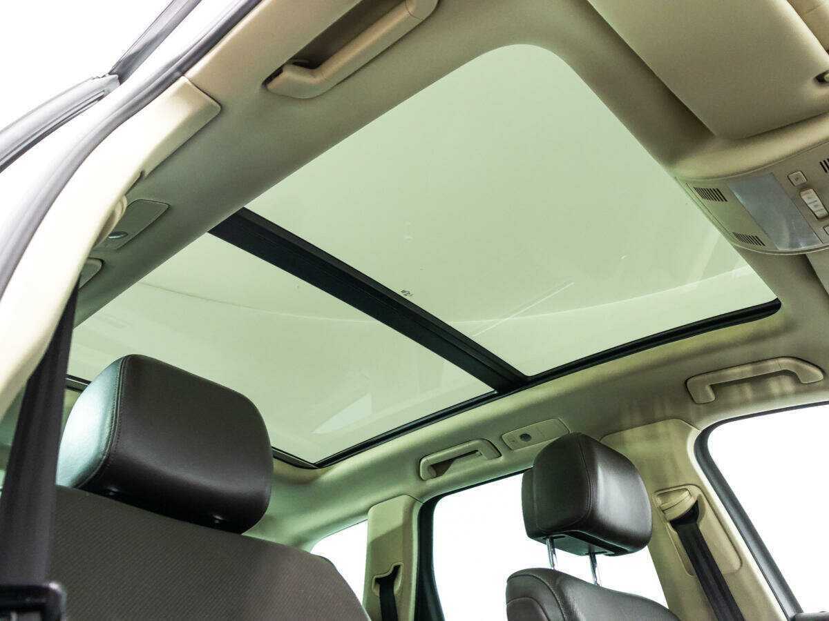 Б/У Фольксваген Туарег 2013 года. Фото: #18