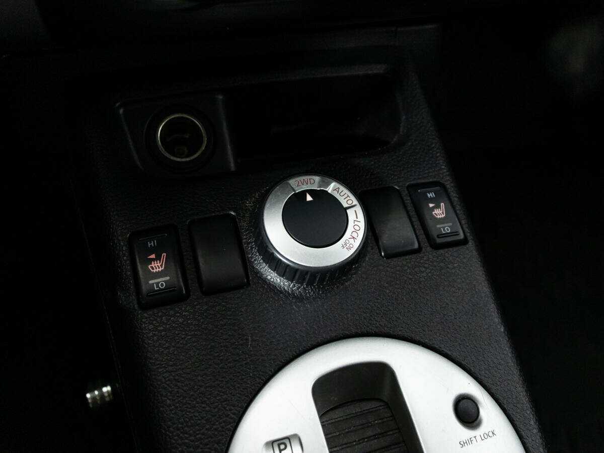 Б/У Ниссан Икс-Трейл 2012 года. Фото: #16