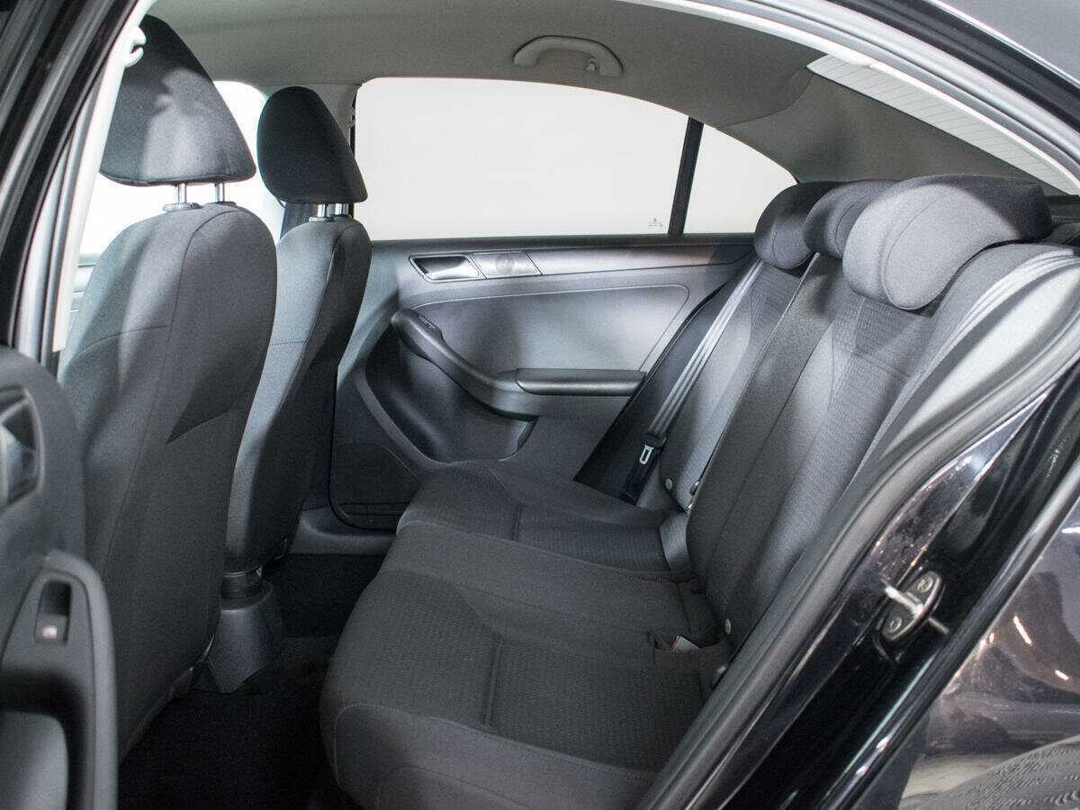 Б/У Фольксваген Джетта 2015 года. Фото: #9