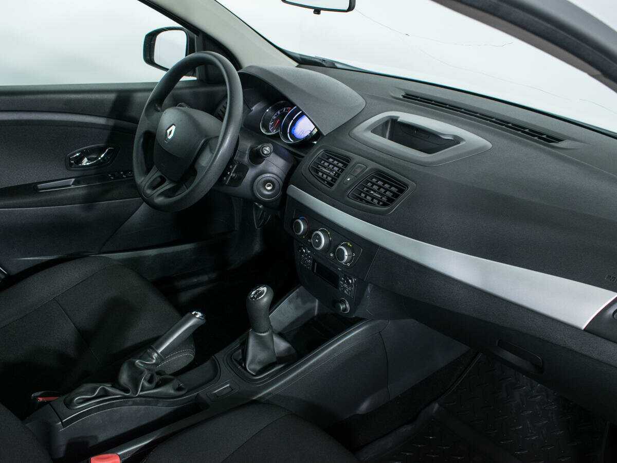 Б/У Рено Флюенс 2013 года. Фото: #6