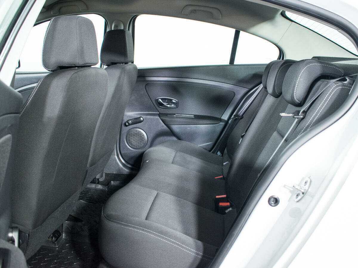 Б/У Рено Флюенс 2013 года. Фото: #7