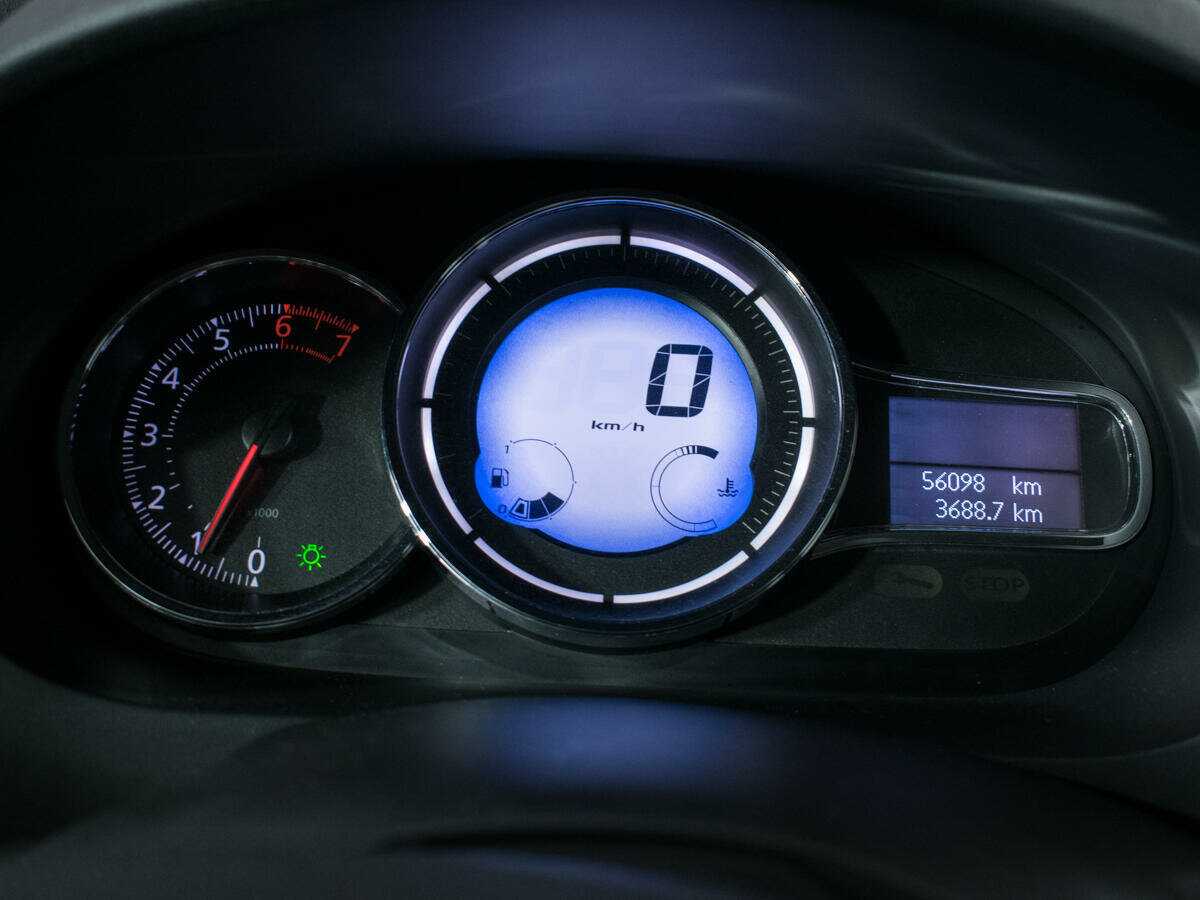 Б/У Рено Флюенс 2013 года. Фото: #8