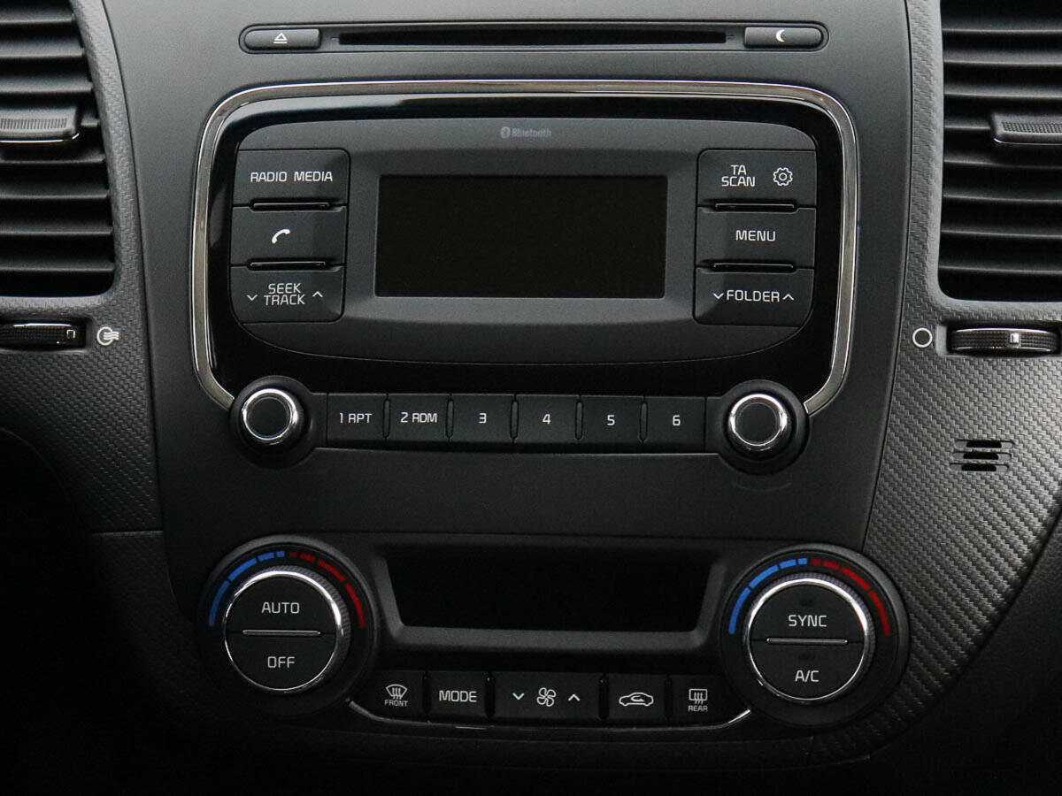 Б/У Киа Церато 2018 года. Фото: #13