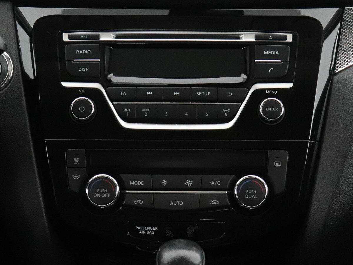 Б/У Ниссан Икс-Трейл 2016 года. Фото: #12