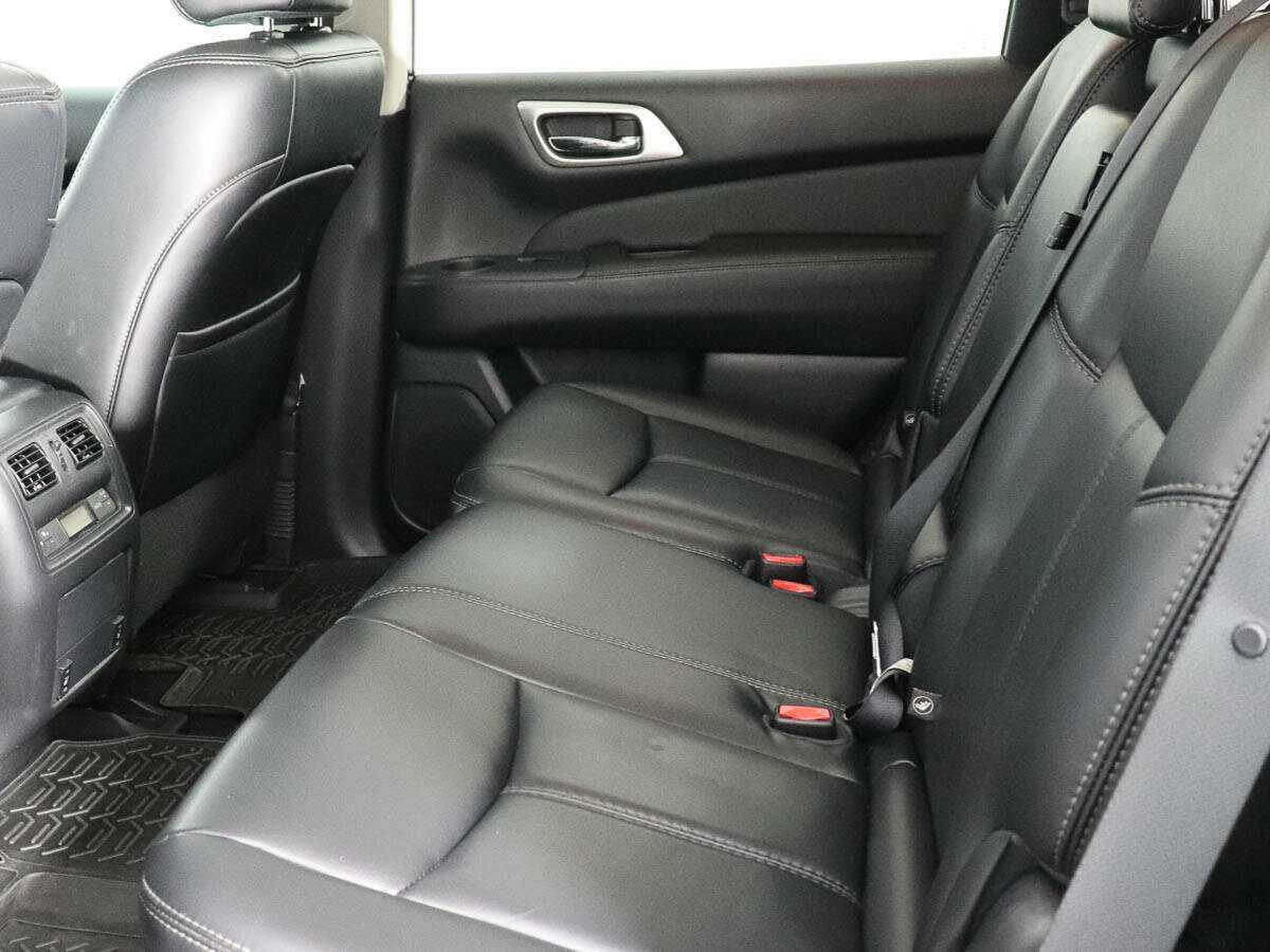 Nissan Pathfinder 2015 года с пробегом. Фото: #12