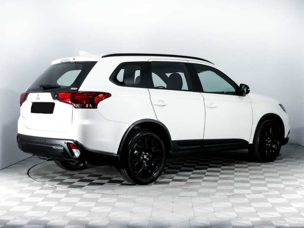 Mitsubishi Outlander 2021 года с пробегом. Фото: #4