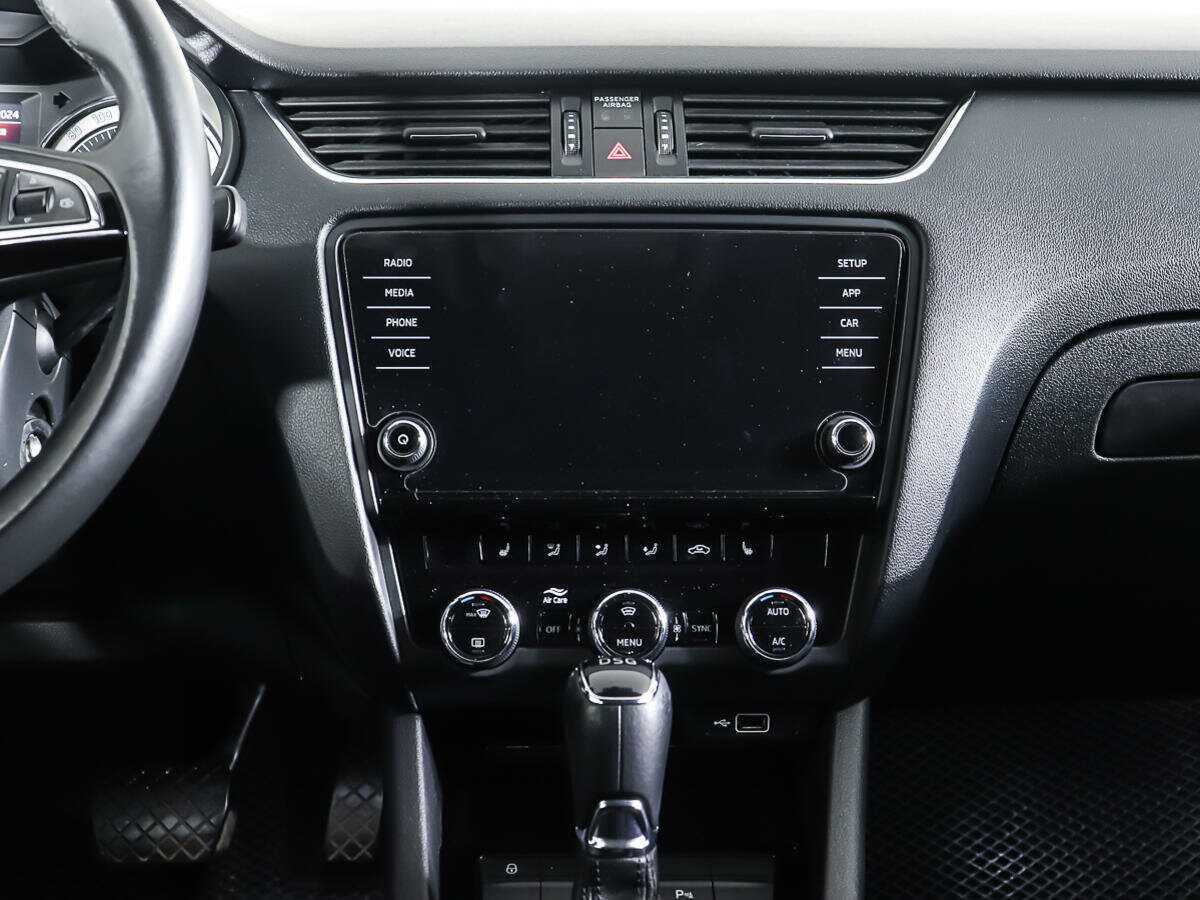 Б/У Шкода Октавия 2018 года. Фото: #13