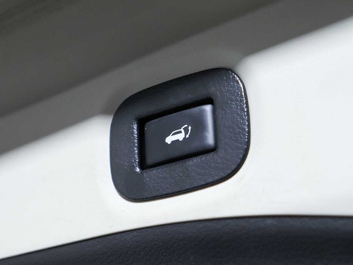 Б/У Ниссан Икс-Трейл 2015 года. Фото: #15